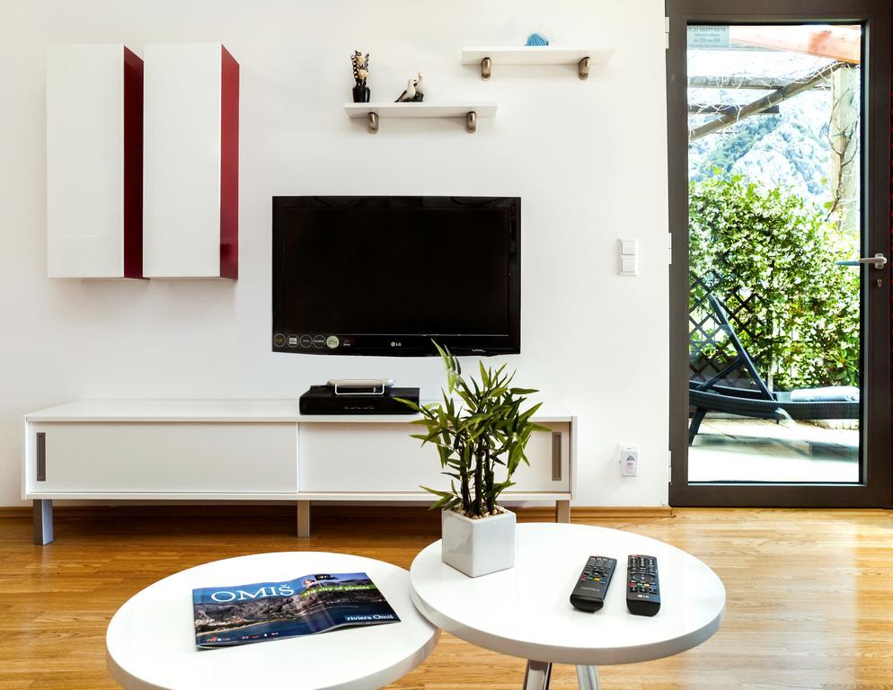 Apartment Lejo オミシュ エクステリア 写真